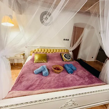 公寓 Zazrak Wellness Banská Štiavnica